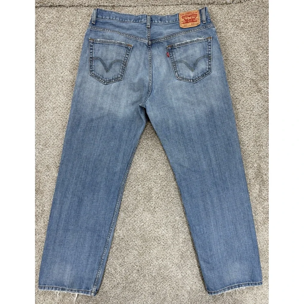 Vintage Levis 559 Jeans Mens 36x32 Blue Relaxed Straight Workworn Light Wash Y2K